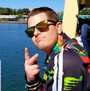 Meet your Posher, Chris